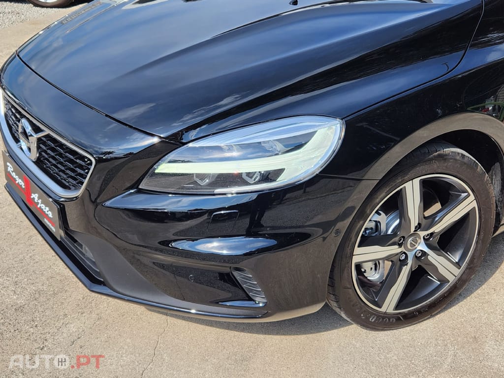 Volvo V40 2.0 D3 R-Design
