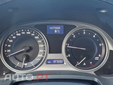 Lexus IS 220 d Base 11