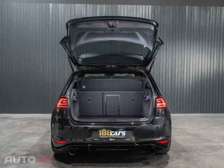 Volkswagen Golf 2.0 TSi GTi DSG Performance