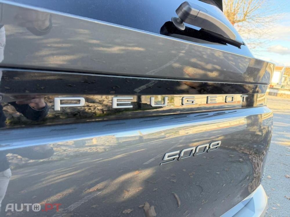 Peugeot 5008 Hybrid 136 e-DSC Allure Pack