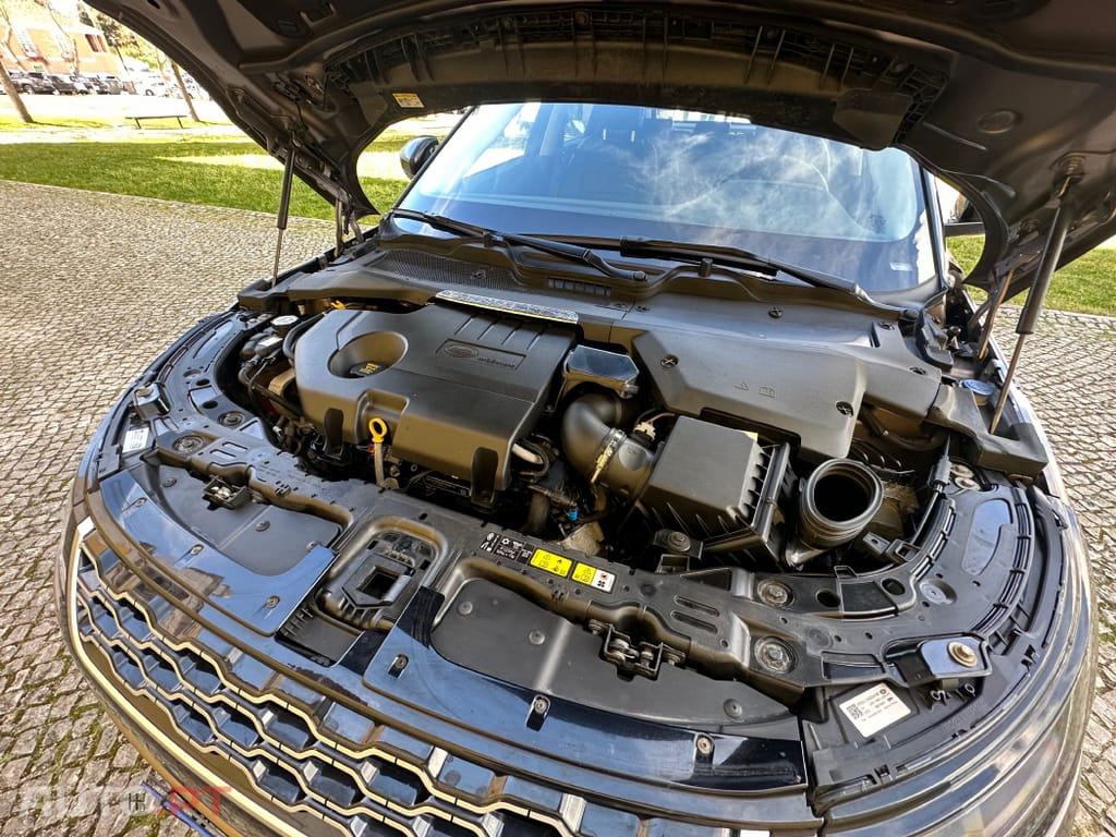 Land Rover Evoque 2.0 D150 R-Dynamic S