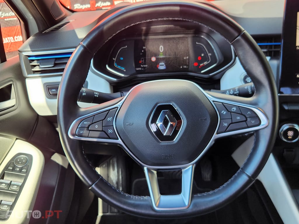 Renault Clio 1.6 E-Tech Intens