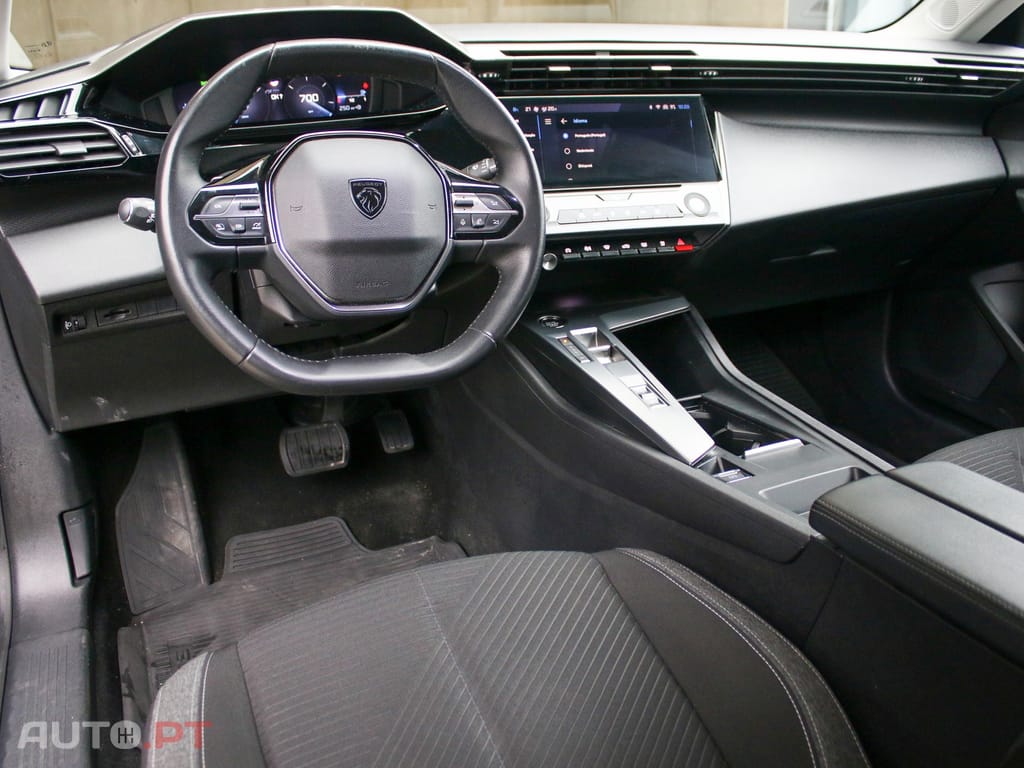 Peugeot 308 PureTech 130 EAT8 Active Pack