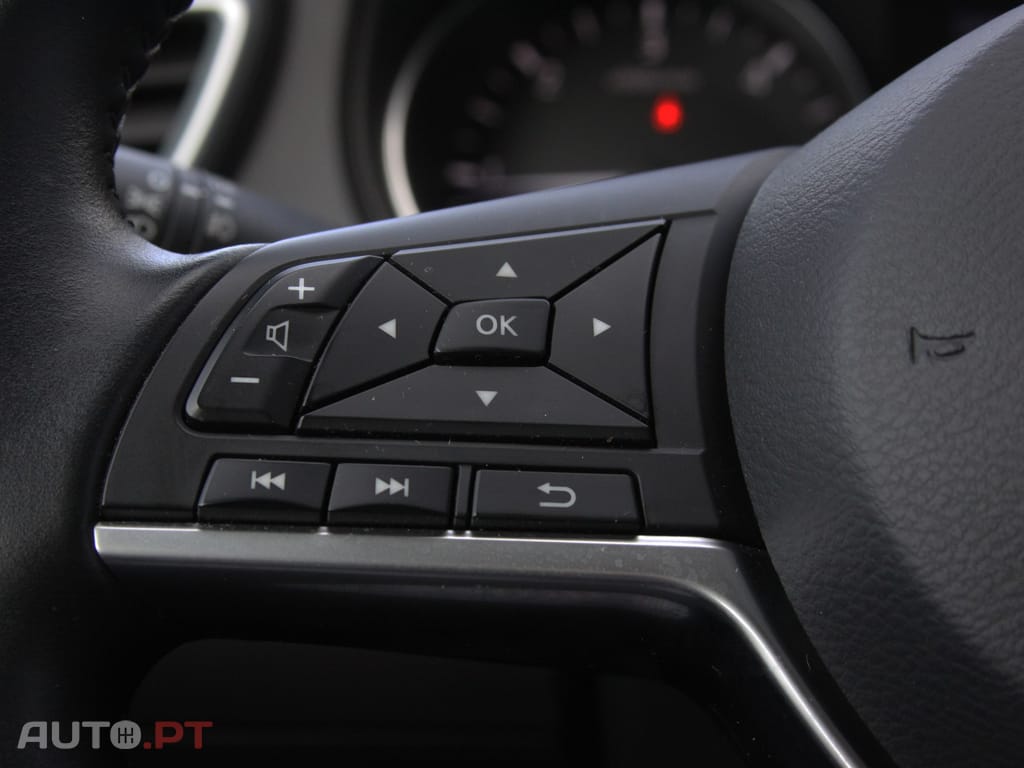 Nissan Qashqai Outro