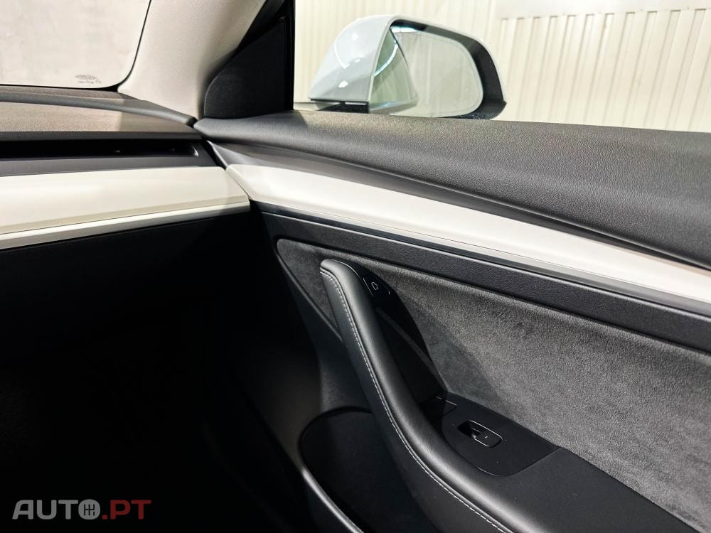 Tesla Model 3 Performance AWD