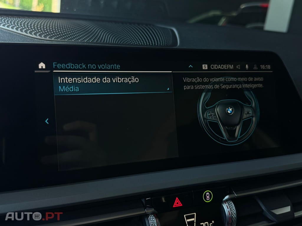 BMW 330 e Touring Auto