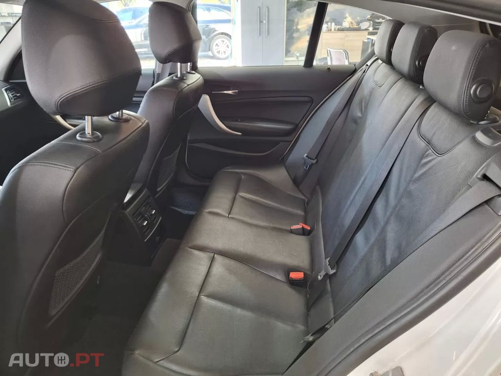 BMW 116 d Line Luxury Auto