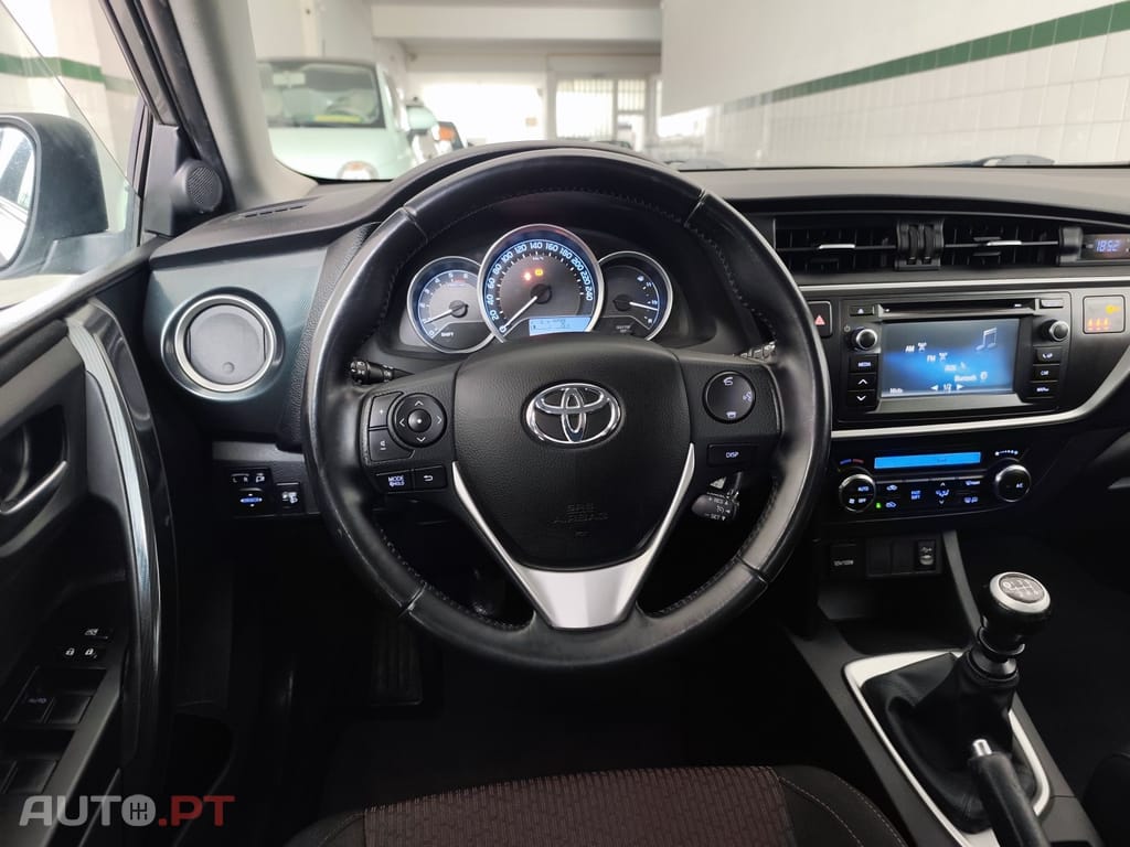 Toyota Auris Touring Sports 1.4 D-4D Comfort+Pack Sport