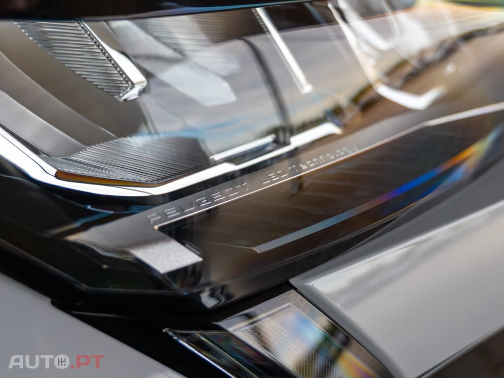 Peugeot 408 1.2 PureTech Allure EAT8