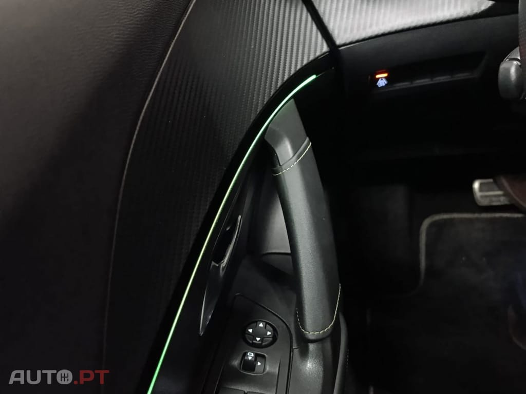 Peugeot 2008 1.5 BlueHDi GT EAT8