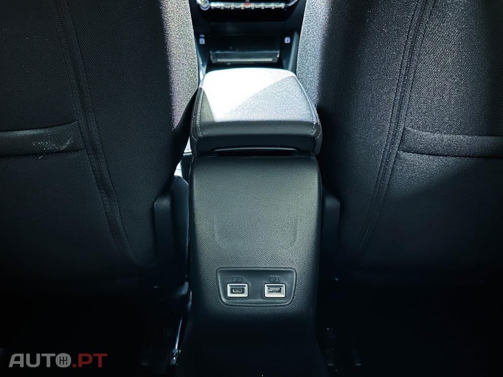 Peugeot 208 1.2 Hybrid Allure e-DCS6