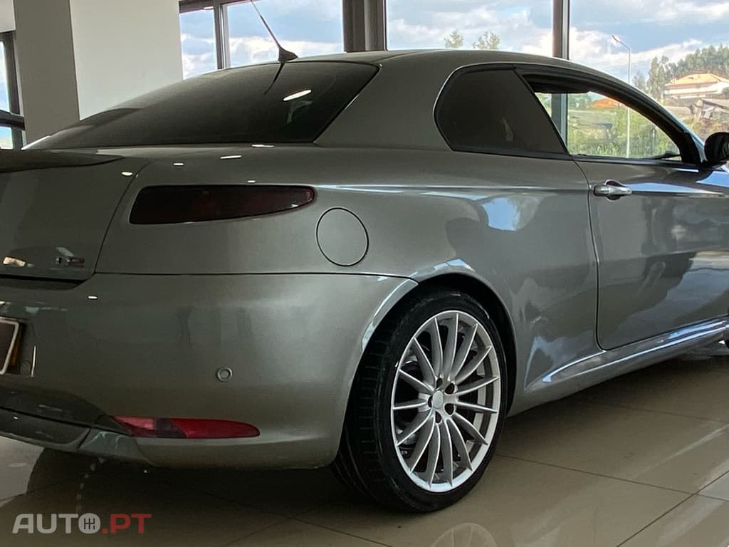 Alfa Romeo GT 1.9 JTD M-JET Q2