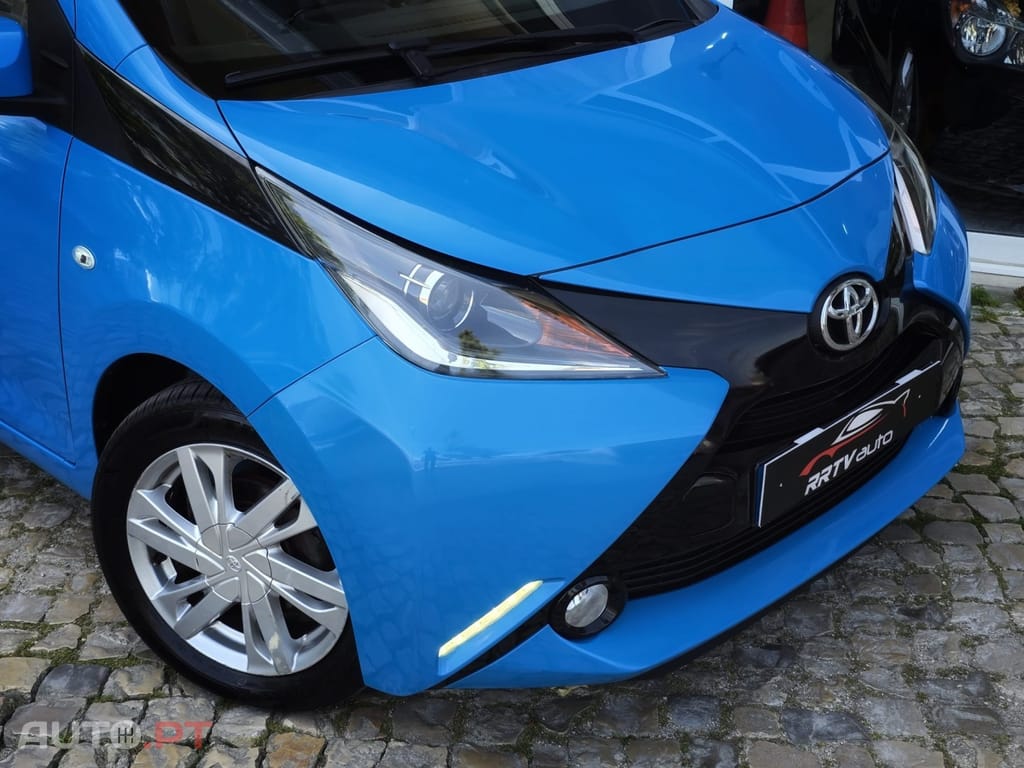 Toyota Aygo 1.0 X-Play Plus