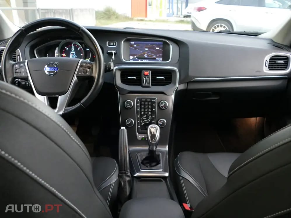 Volvo V40 1.6 D2 Momentum