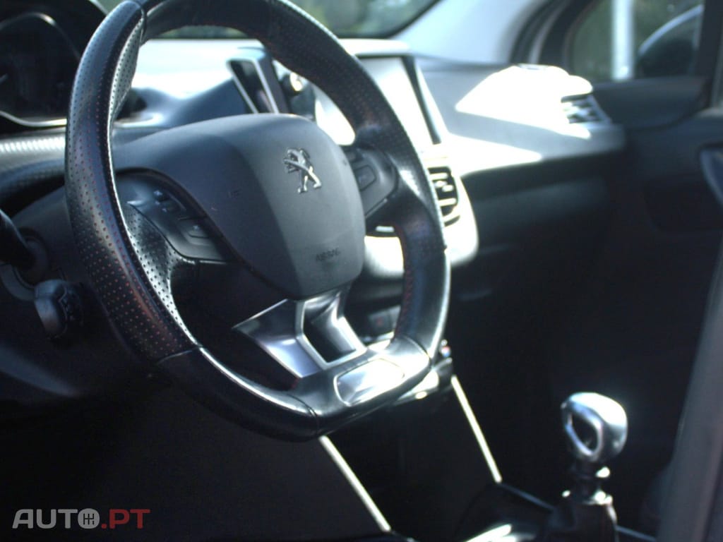 Peugeot 2008 1.2 PureTech GT Line