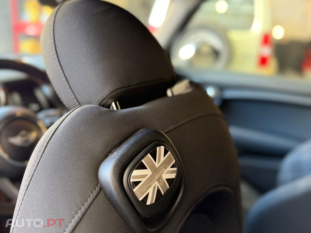 MINI Cooper Cooper D