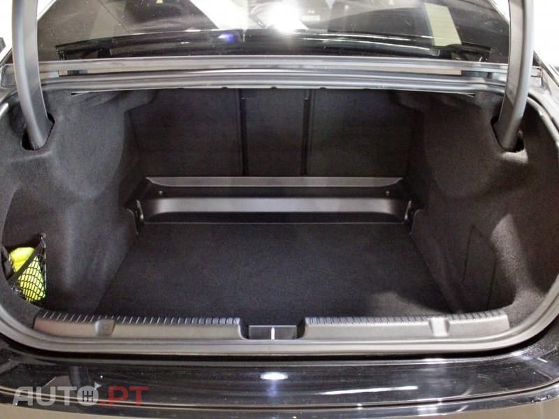 Mercedes-Benz EQE 350 +