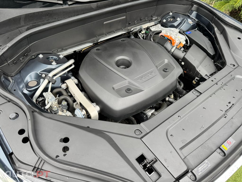 Volvo XC90 2.0 T8 PHEV Plus Bright AWD