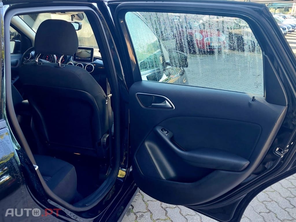 Mercedes-Benz B 180 d Urban