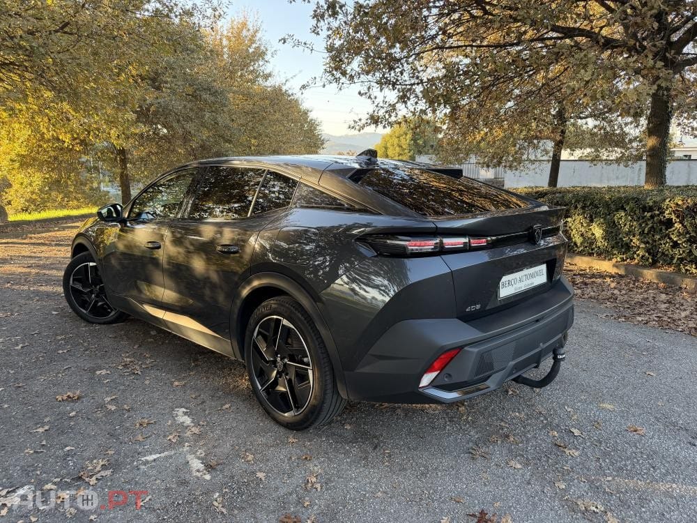 Peugeot 408 1.6 Hybrid Allure Pack e-EAT8