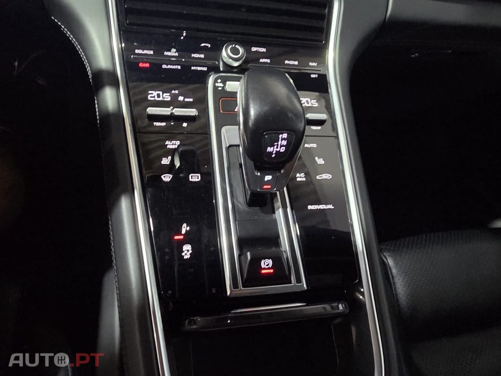 Porsche Panamera 4 E-Hybrid Executive