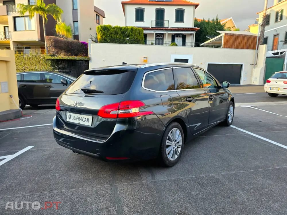 Peugeot 308 1.5 BlueHDi Style EAT8