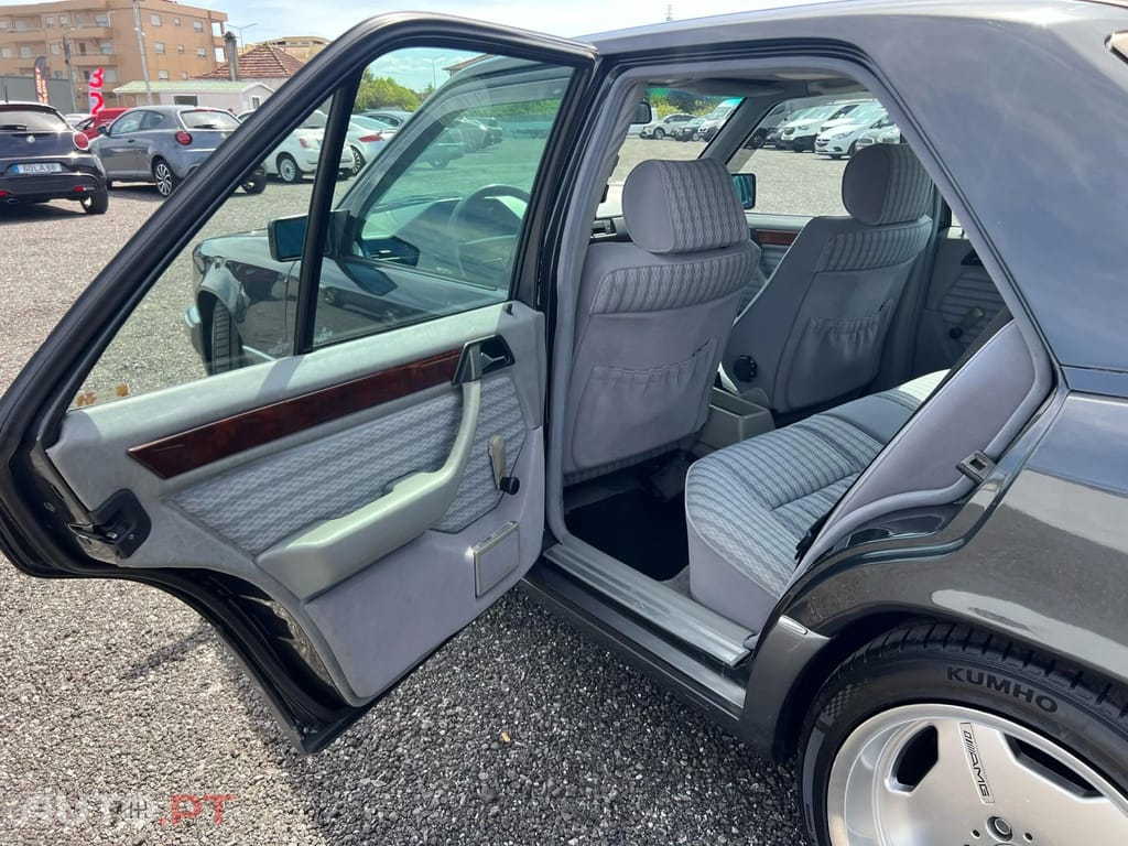 Mercedes-Benz E 280 Classic