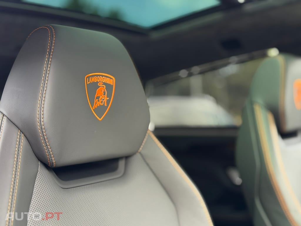 Lamborghini Urus 4.0 V8