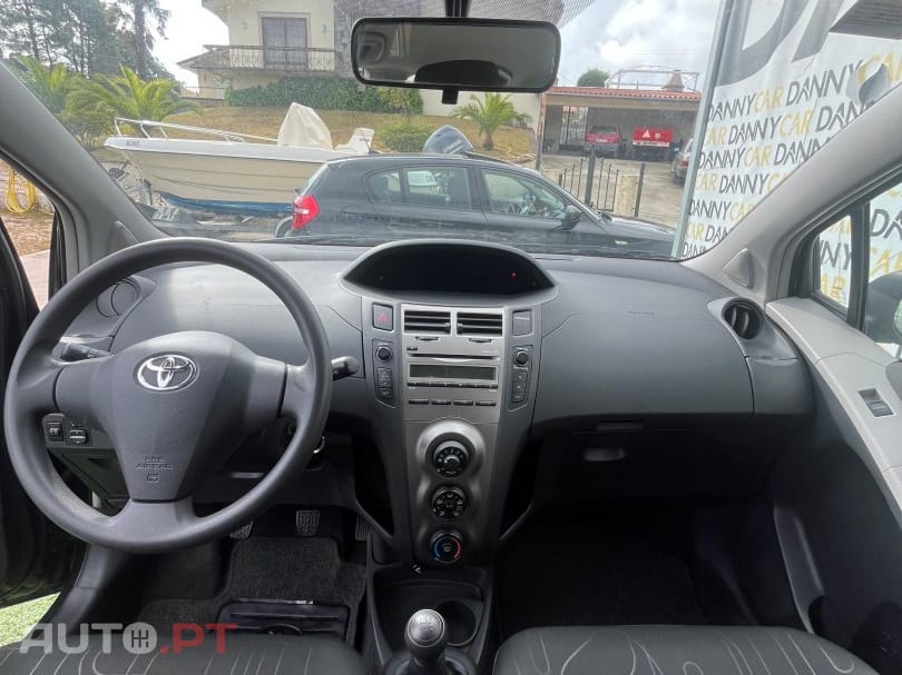 Toyota Yaris 1.0 VVT-i AC