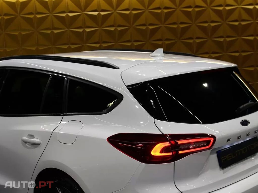 Ford Focus SW 1.5 TDCi EcoBlue ST-Line X