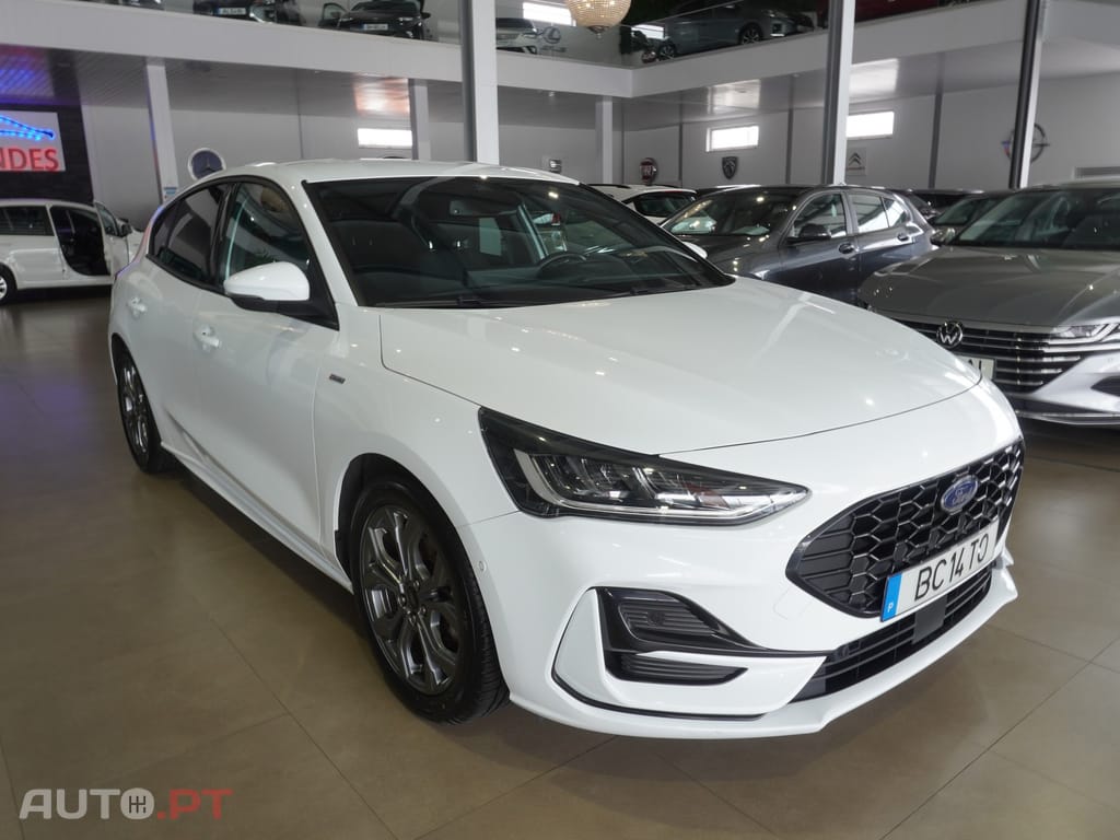 Ford Focus 1.0 EcoBoost MHEV ST-Line
