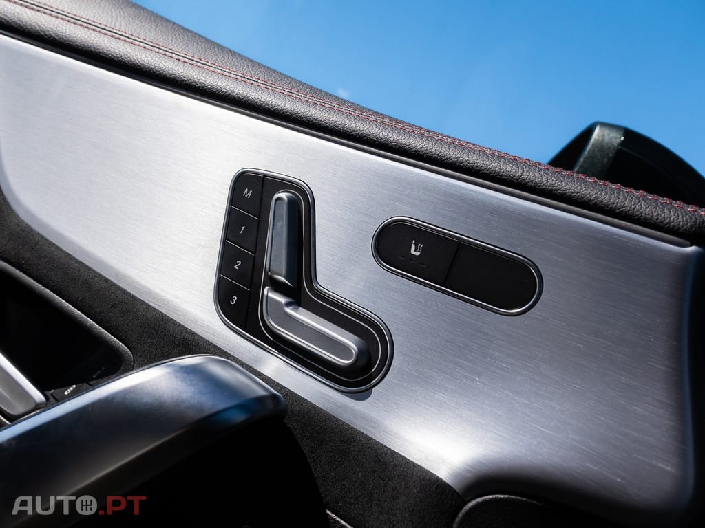 Mercedes-Benz CLA 250 e 8G-DCT AMG Line Advanced Plus — fotografia 15