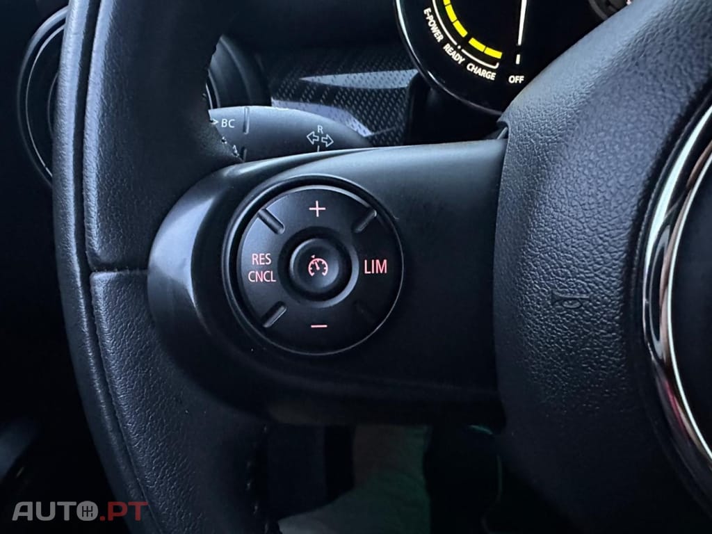 MINI Cooper Cooper SE