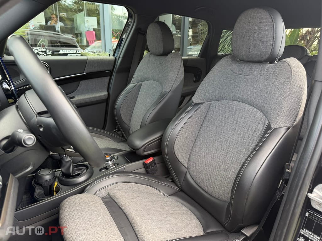 MINI Countryman Cooper SE ALL4 Untamed Edition Auto