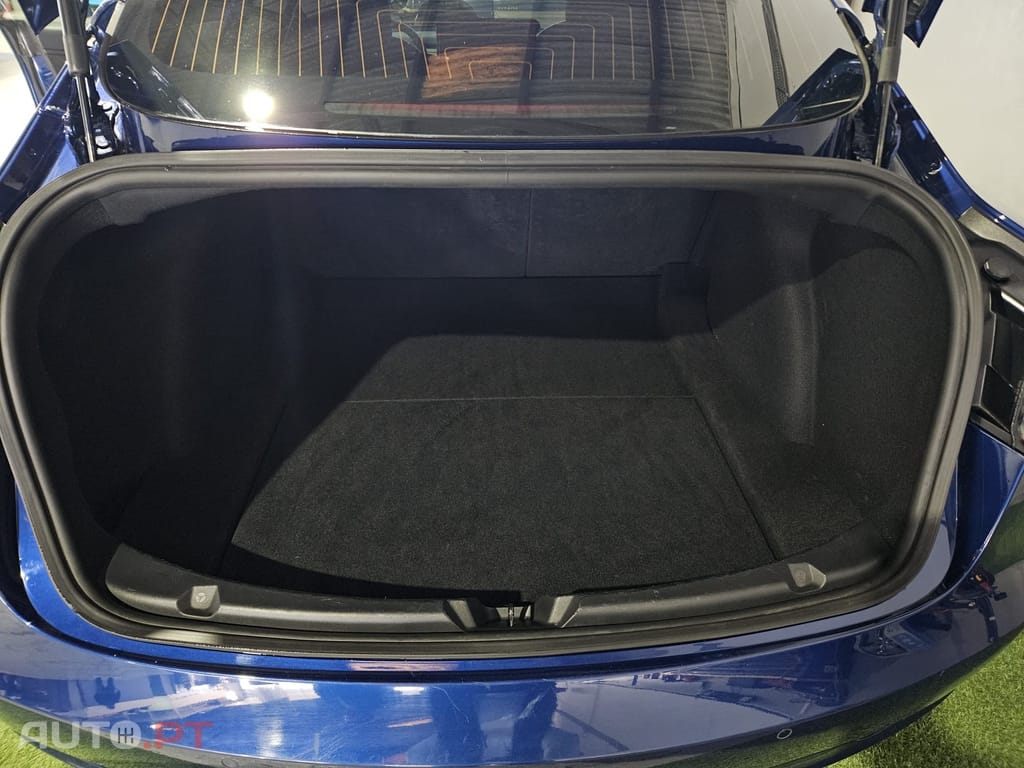 Tesla Model 3 Long Range Tração Traseira