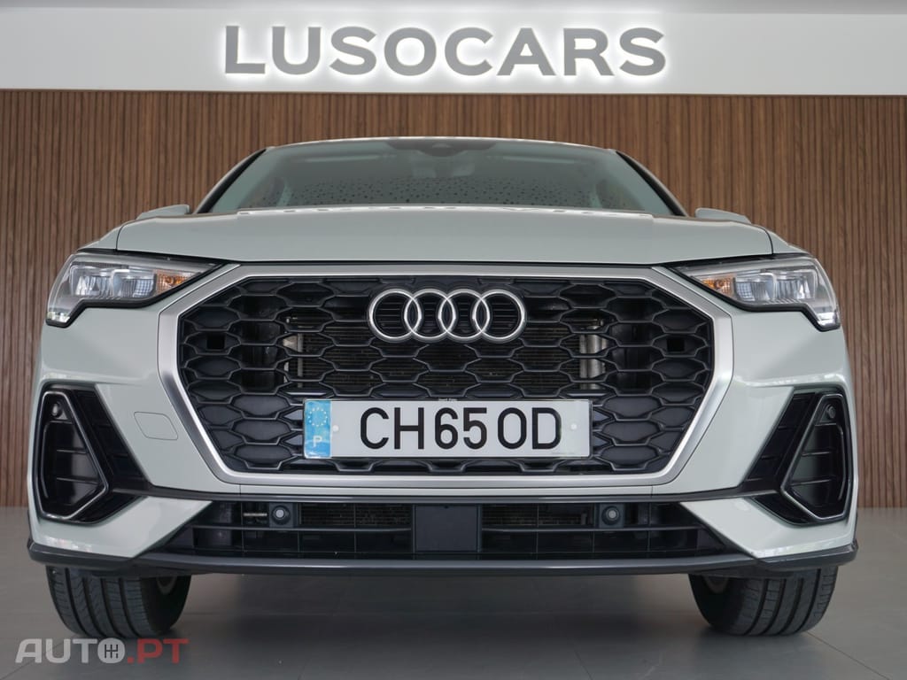 Audi Q3 45 TFSIe S tronic