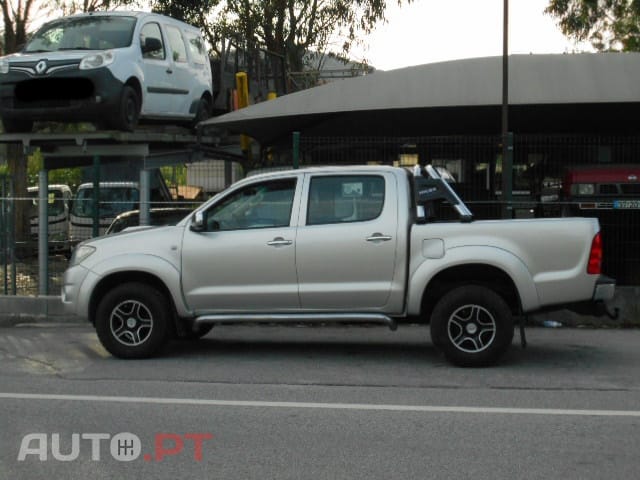 Toyota Hilux Traker 3.0D-4D OFF ROAD
