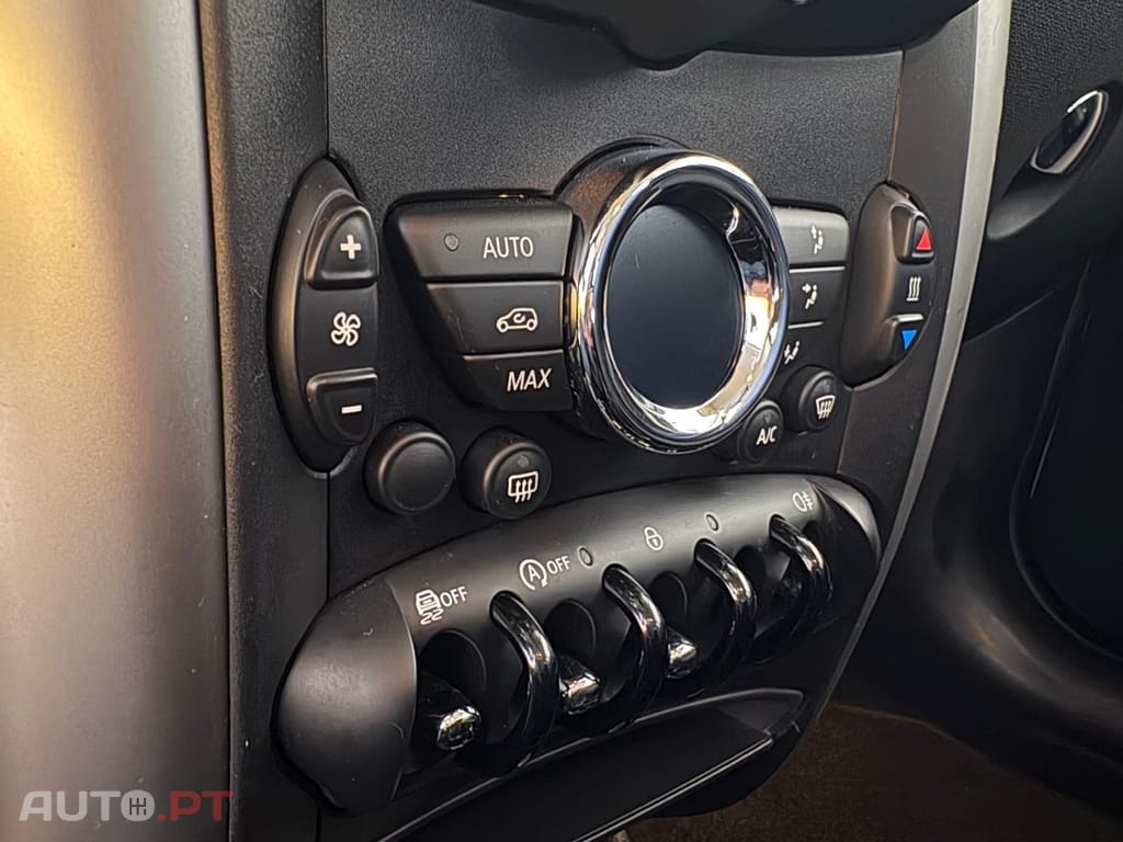 MINI Countryman One D