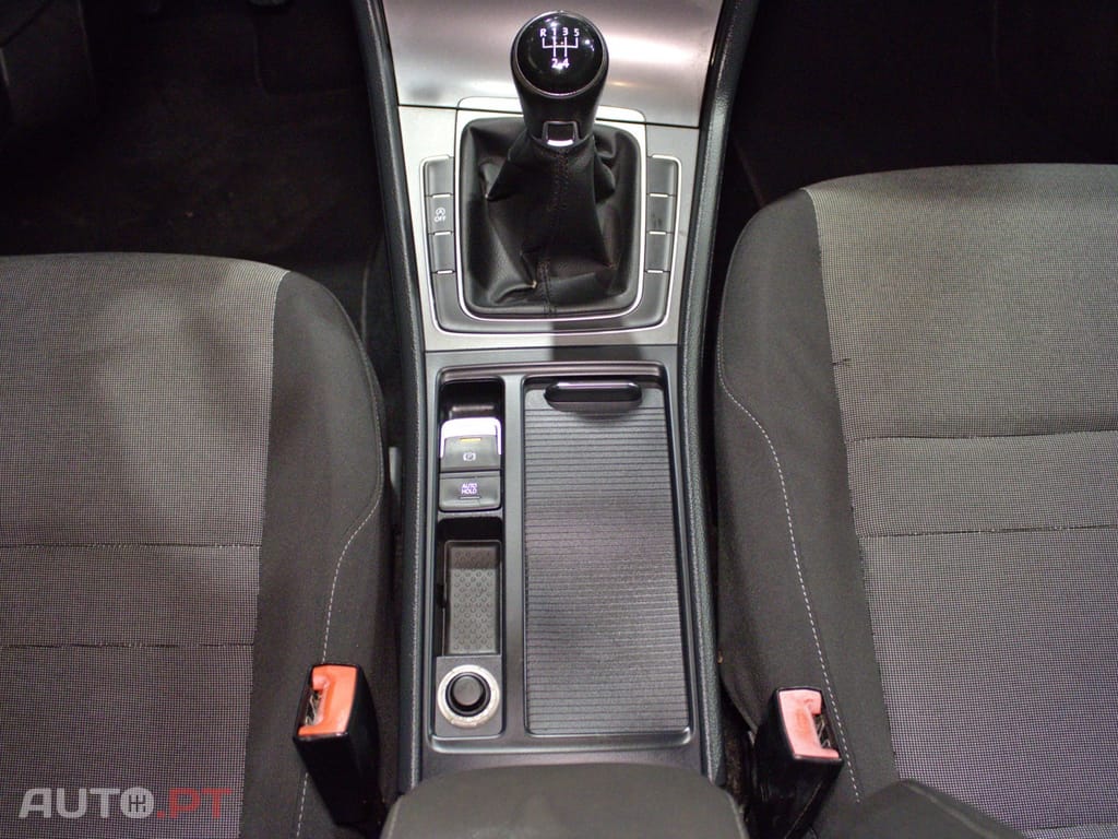 Volkswagen Golf 1.6 TDi Confortline