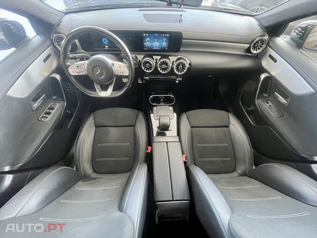 Mercedes-Benz A 250 e 8G-DCT AMG Line — fotografia 19