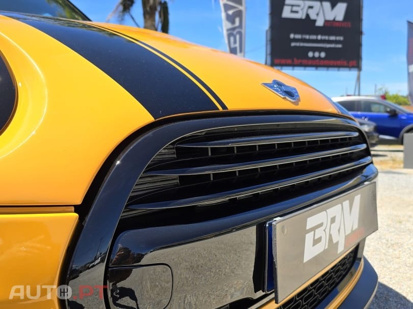 MINI Cooper Cooper D Auto