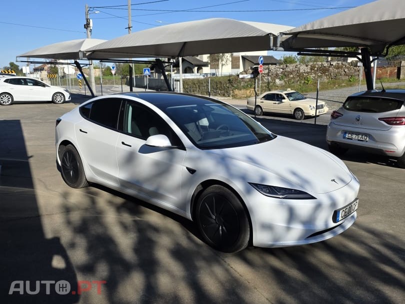 Tesla Model 3 Tração Traseira