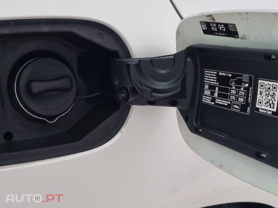 Mercedes-Benz C 350 e HYBRID Plug In AVANTGARDE (Aut.)