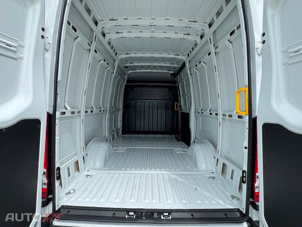 Iveco Daily L 3 H 2  160 CAVALOS