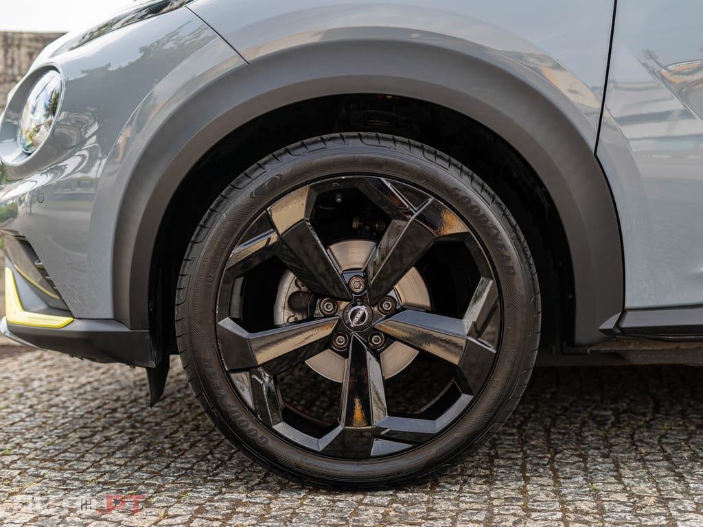 Nissan Juke 1.0 DIG-T Kiiro