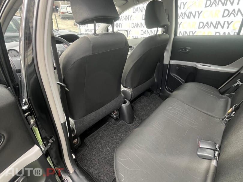 Toyota Yaris 1.0 VVT-i AC