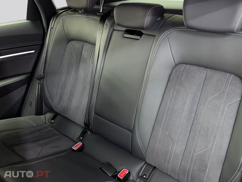 Audi Q8 E-Tron I.V.A DEDUTIVEL 50 quattro 
