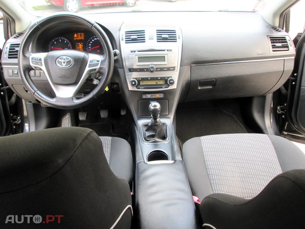 Toyota Avensis 2.0 D-4D Comfort