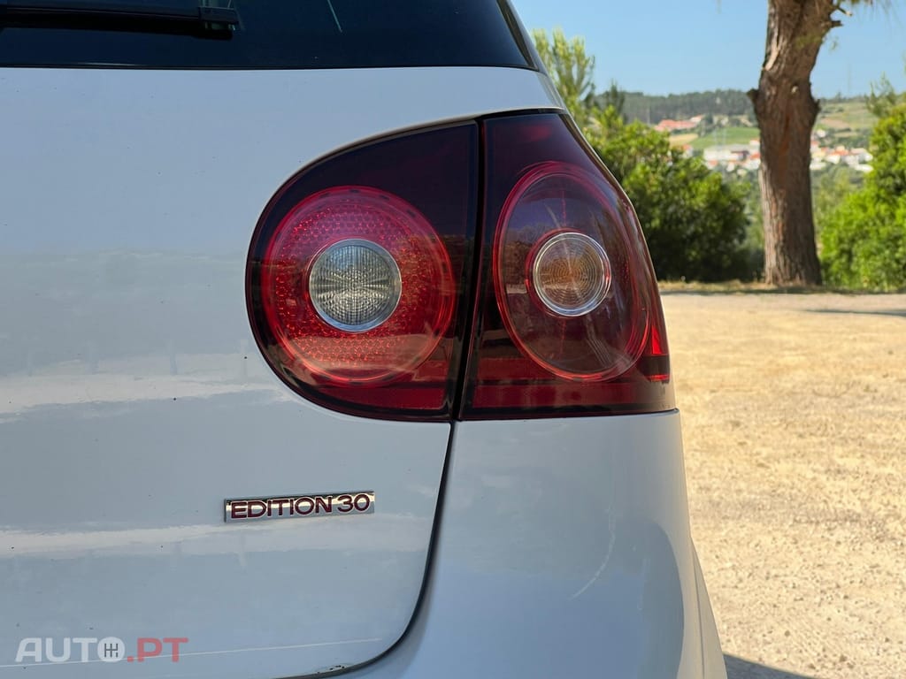 Volkswagen Golf GTI DSG EDITION 30
