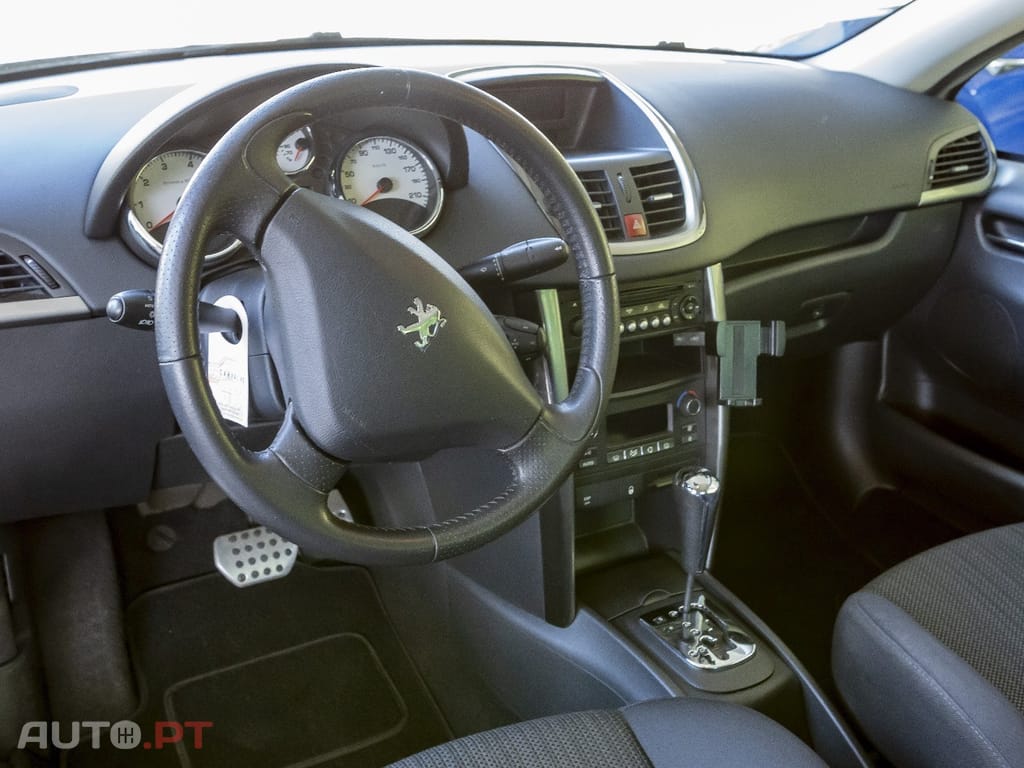 Peugeot 207 CC 120 VTi Auto Allure